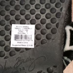 Vera Bradley Shoes - πNew Very Bradley π¨οΈ slippers 7-8 Vera Bradley Shoes - πNew Very Bradley π¨οΈ slippers 7-8